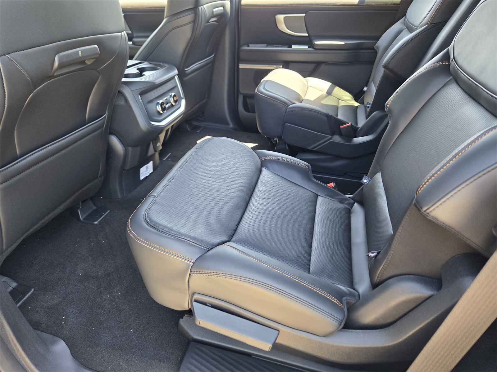 2025 Ford Expedition photo 20