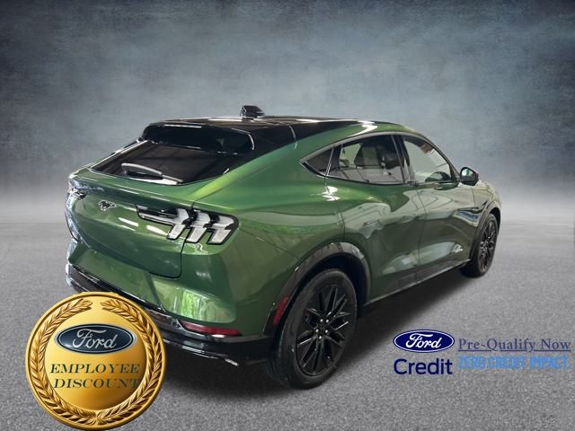 2025 Ford Mustang Mach-E Premium photo 5