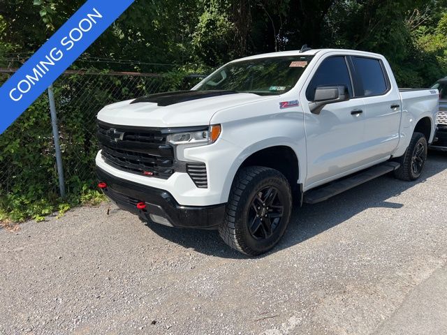 2023 Chevrolet Silverado 1500 LT Trail Boss photo 3