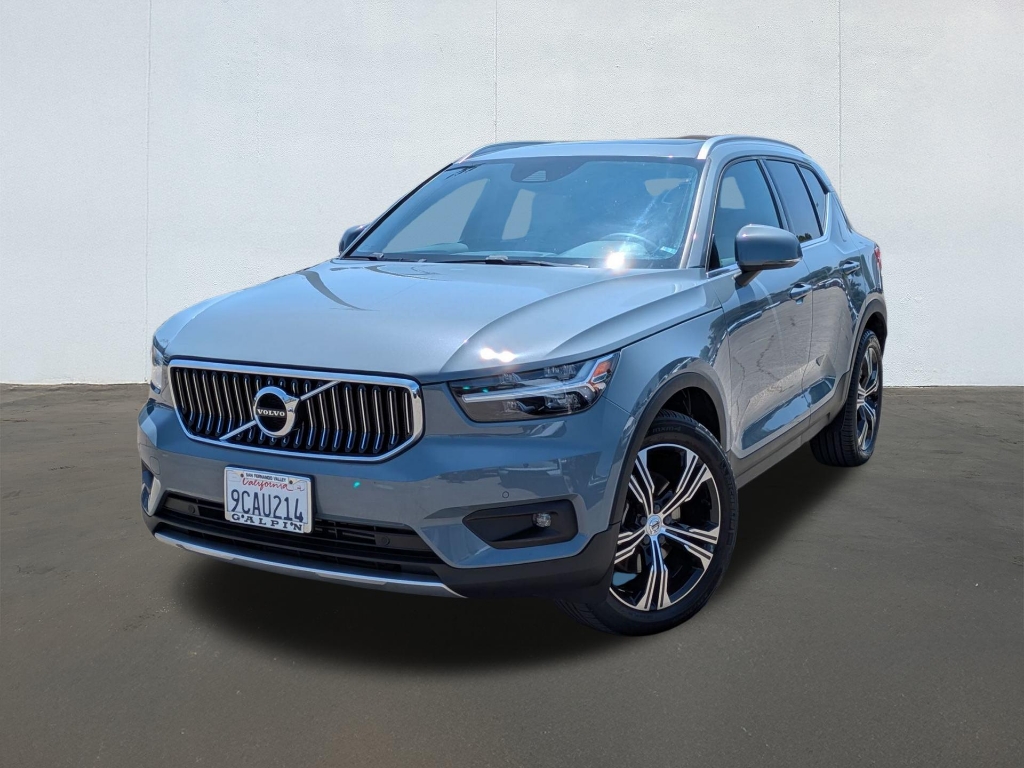 2022 Volvo XC40 T5 Inscription
