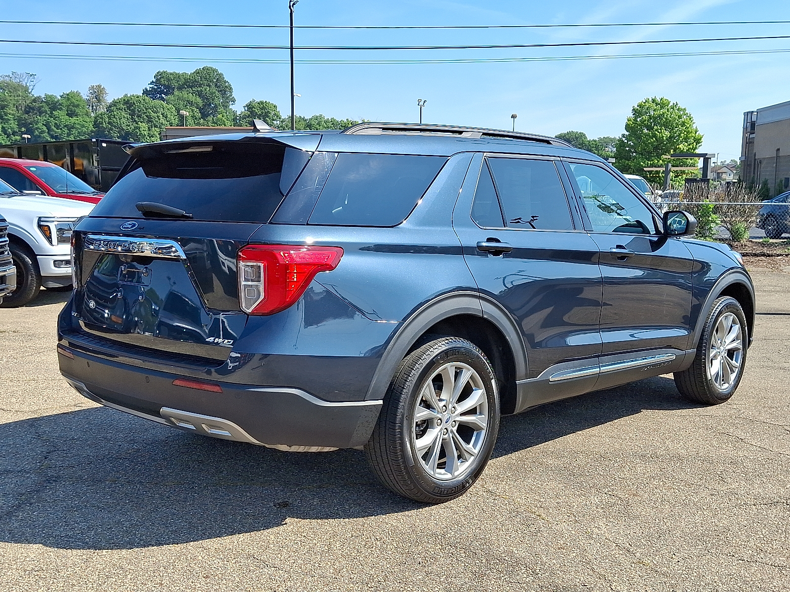2022 Ford Explorer XLT photo 6