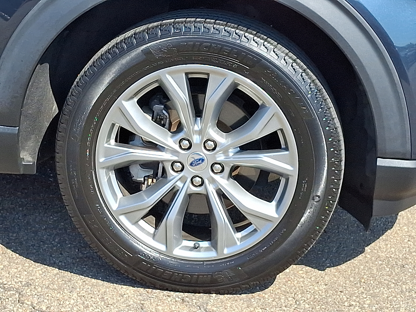 2022 Ford Explorer XLT photo 8