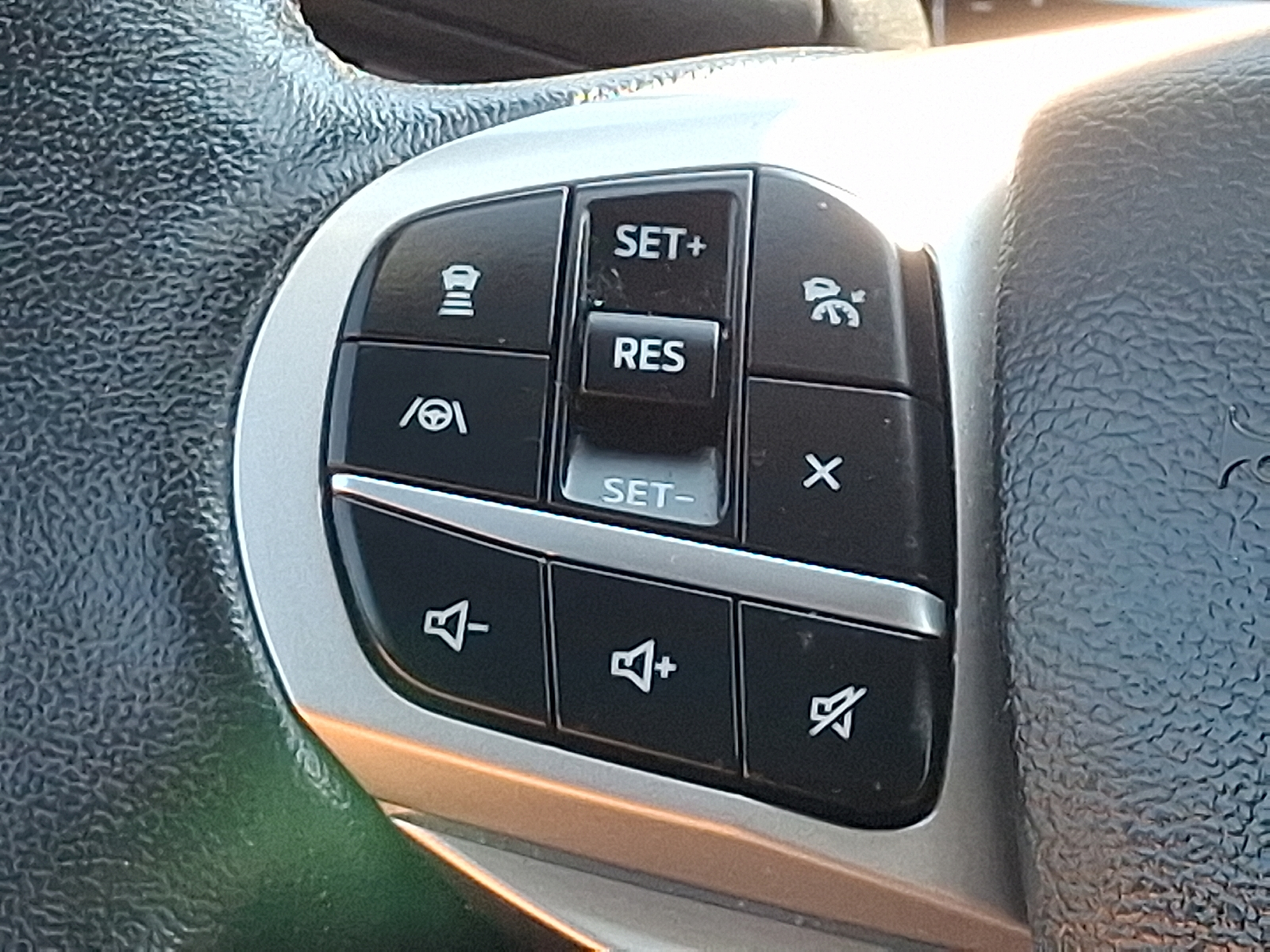 2022 Ford Explorer XLT photo 19