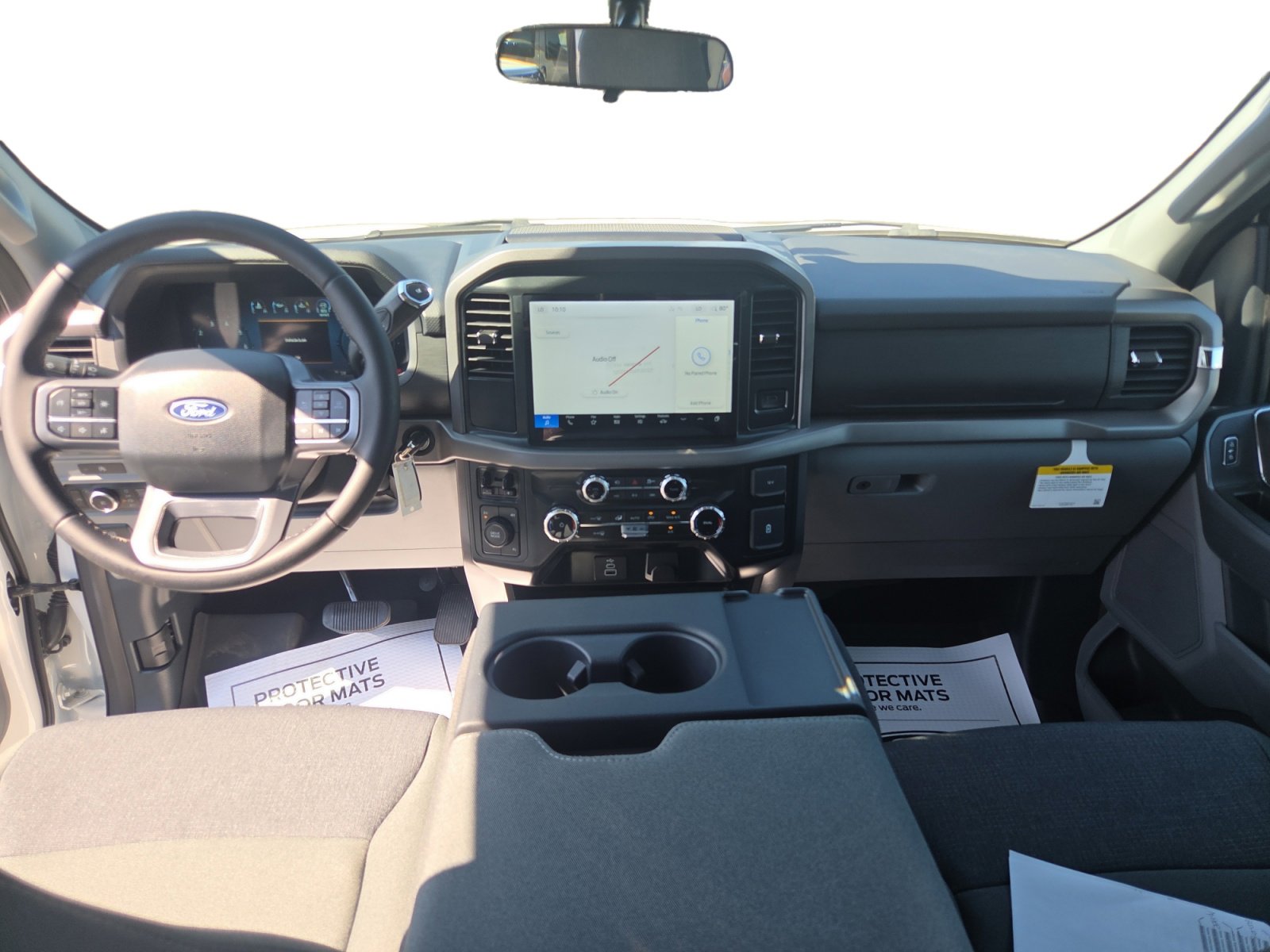 2025 Ford F-150 XLT photo 9