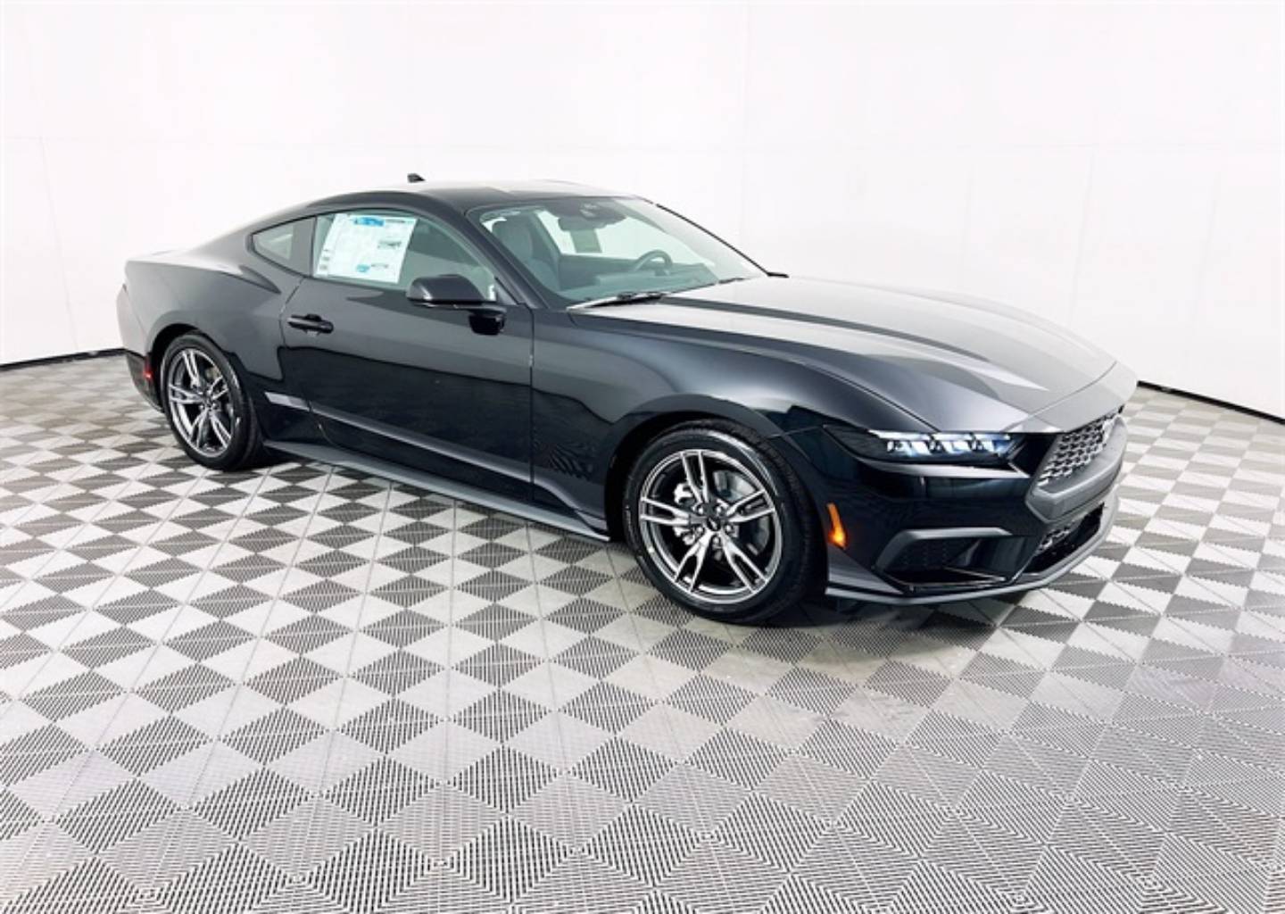 2025 Ford Mustang EcoBoost's photo