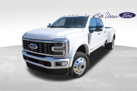 2025 Ford F-450SD Platinum