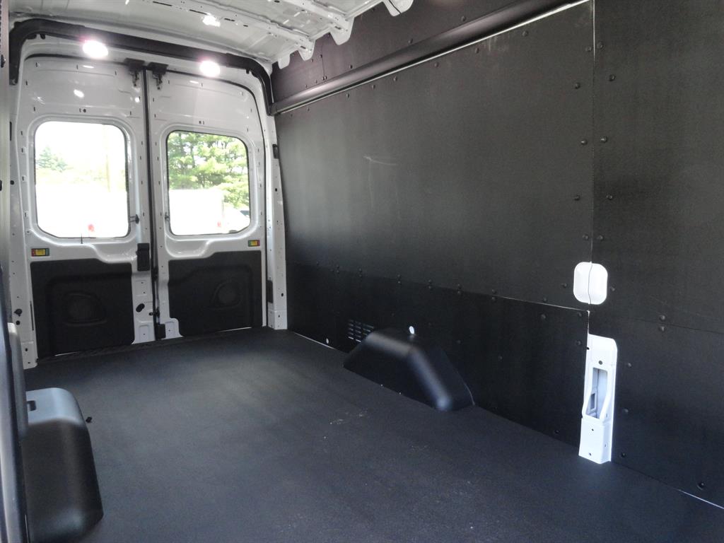 2025 Ford Transit XL photo 17