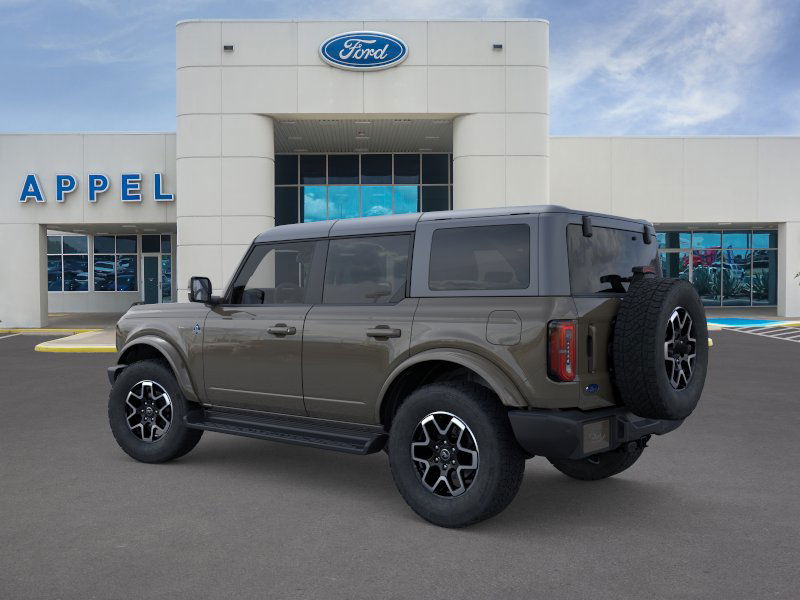 2025 Ford Bronco Outer Banks photo 2