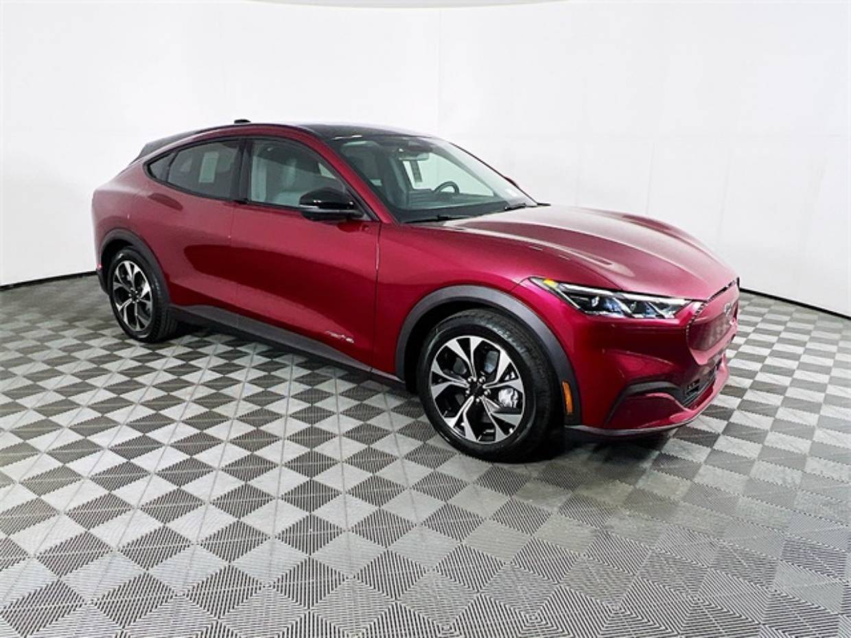 2025 Ford Mustang Mach-E Select AWD's photo