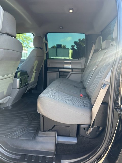 2017 Ford F-250 XLT photo 5