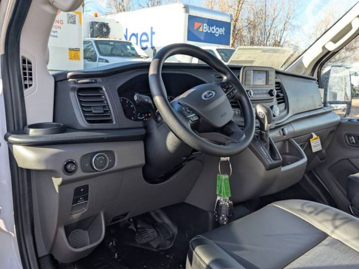 2025 Ford Transit Van Base - Photo 10