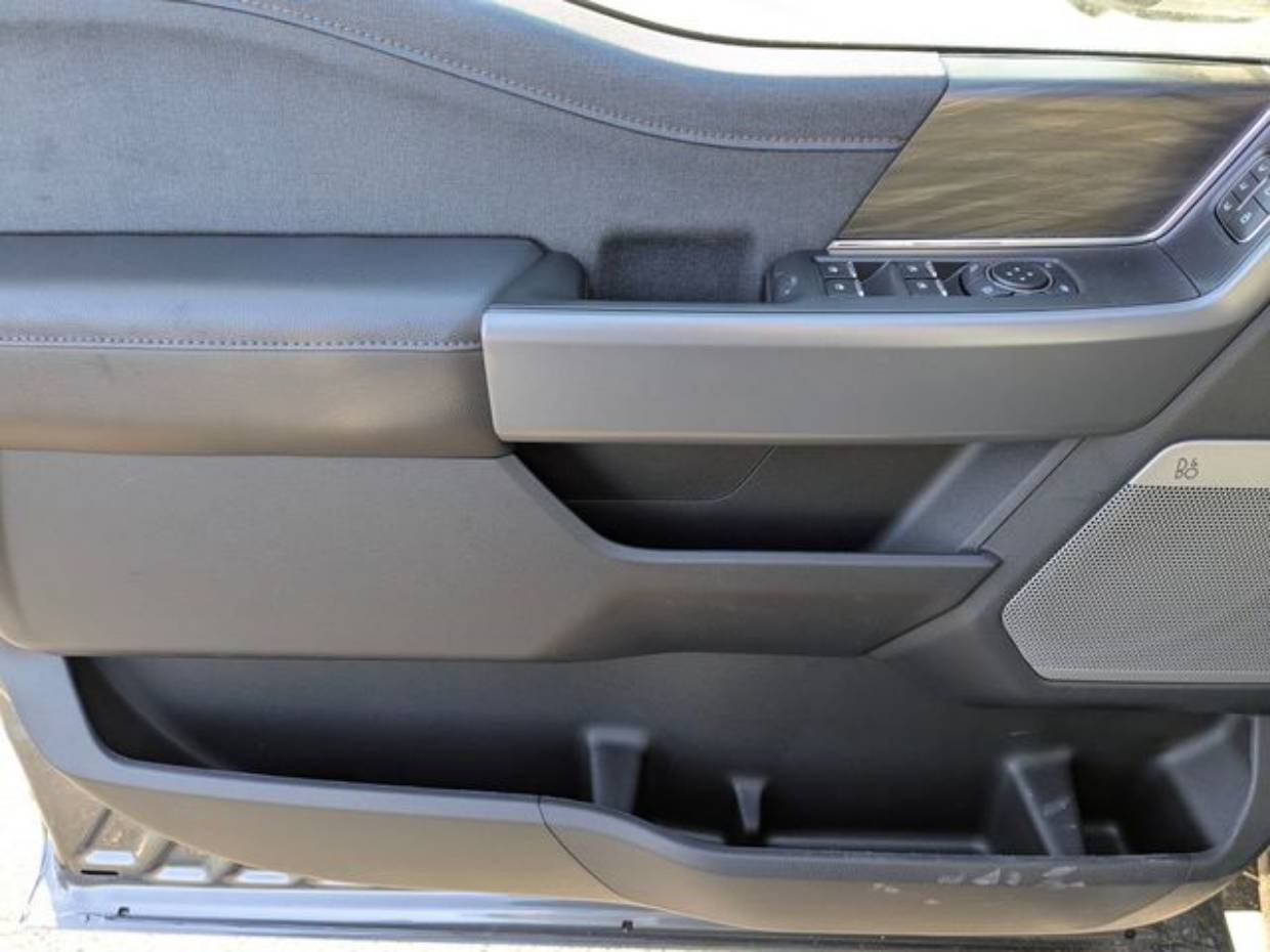 2025 Ford F-150 Lariat - Photo 13