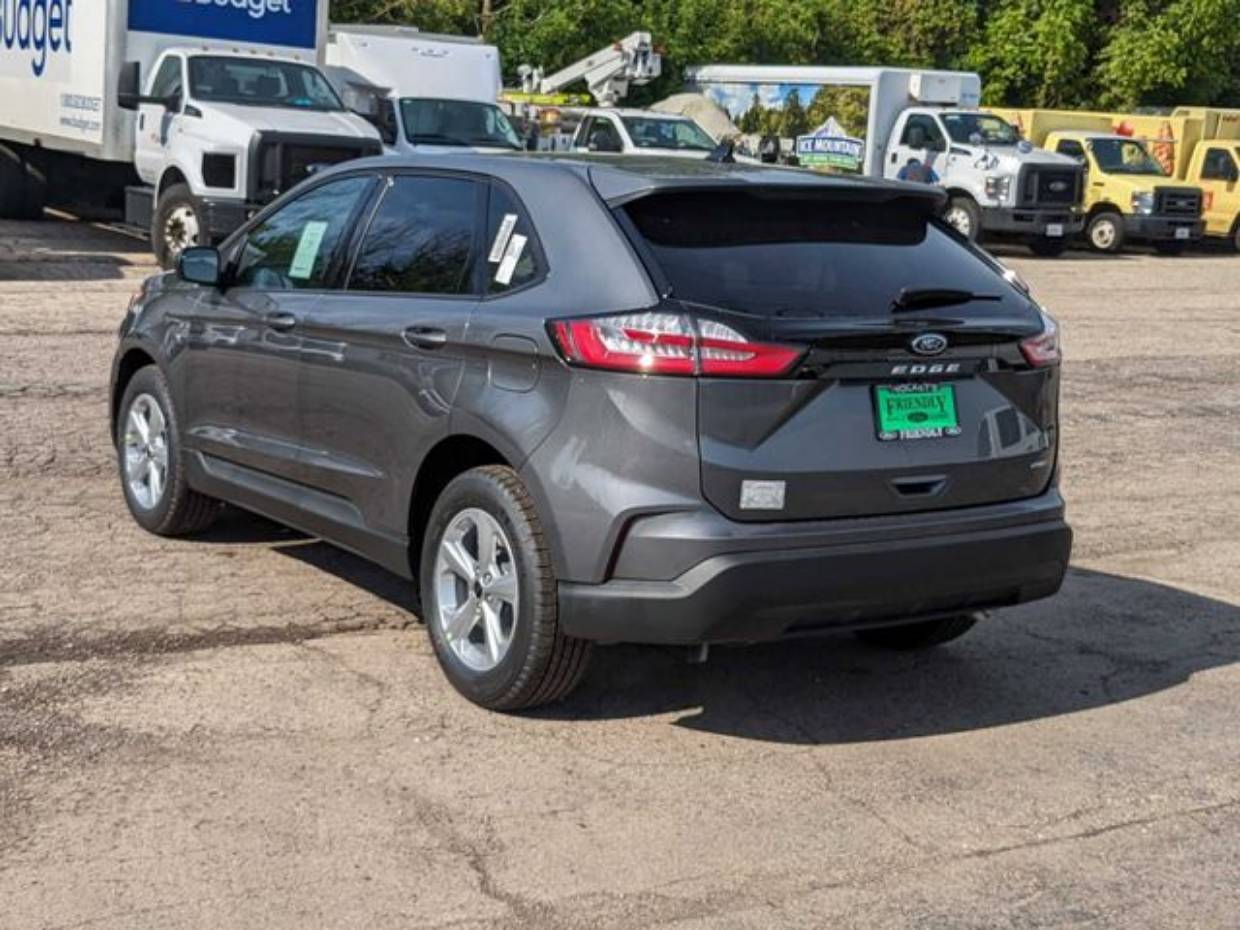 2024 Ford Edge SE