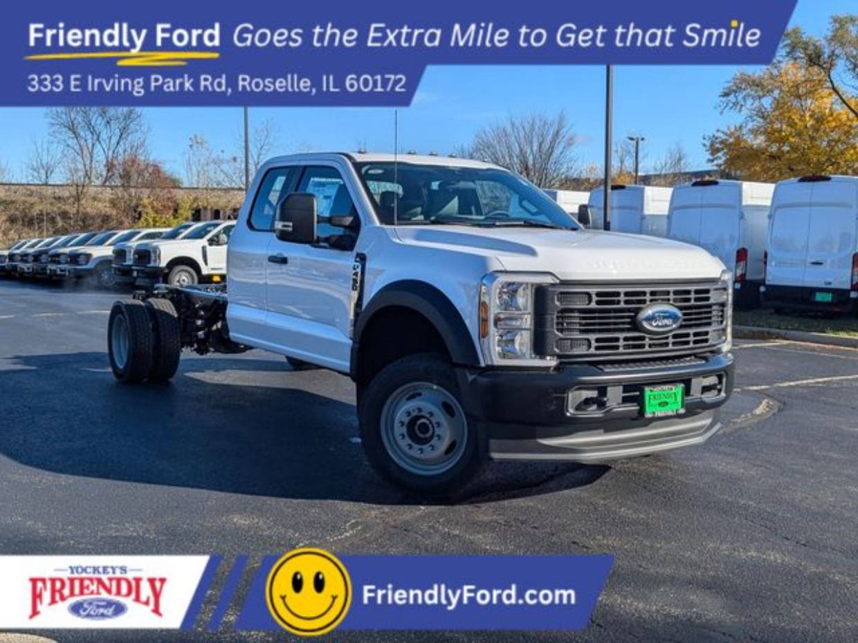 2024 Ford F-450 Super Duty Chassis Cab XL's photo