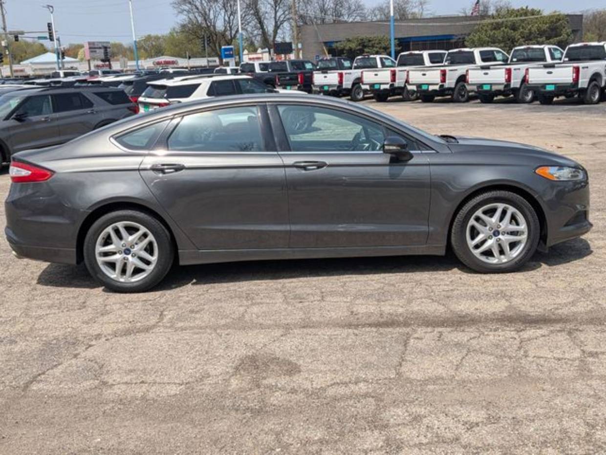 Used 2016 Ford Fusion SE with VIN 3FA6P0HDXGR299378 for sale in Roselle, IL