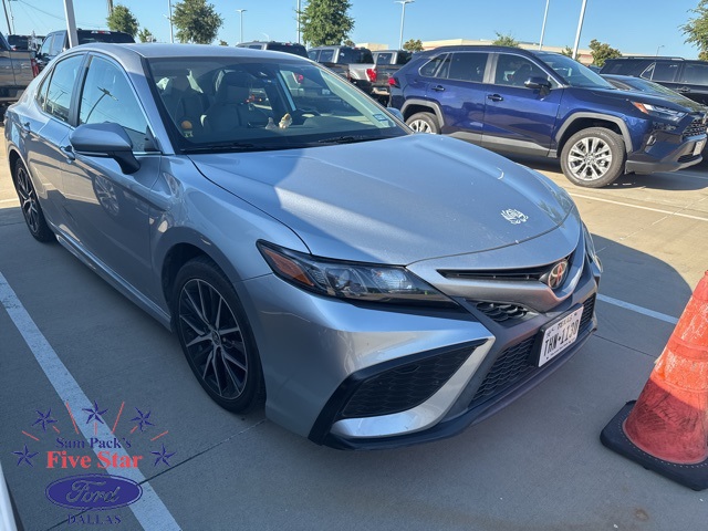 Used 2022 Toyota Camry 