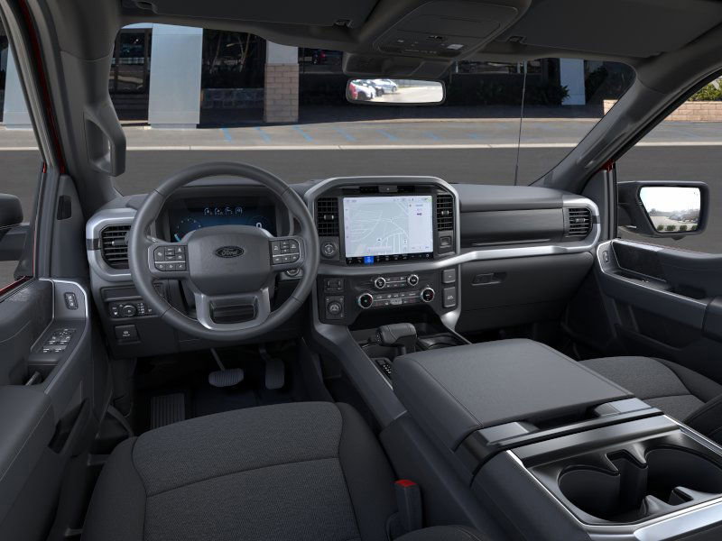 2025 Ford F-150 XLT photo 8