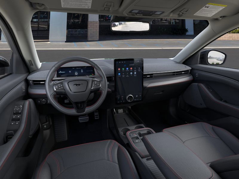 2025 Ford Mustang Mach-E Premium photo 4