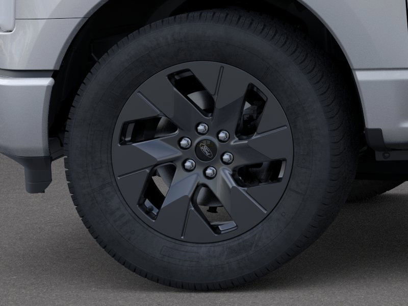 2025 Ford F-150 Lightning Lariat photo 18