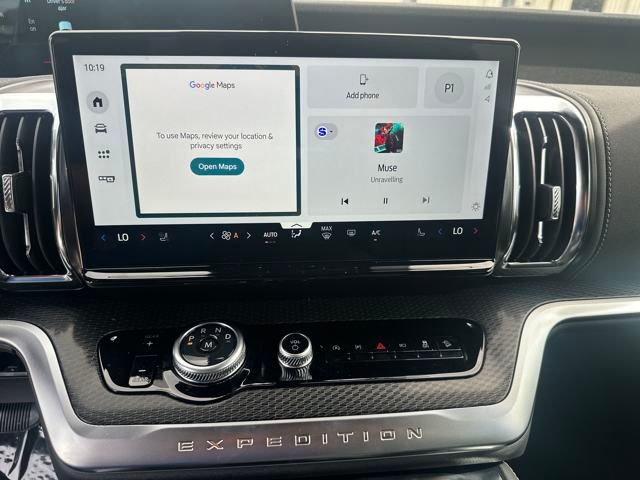 2025 Ford Expedition Platinum photo 18