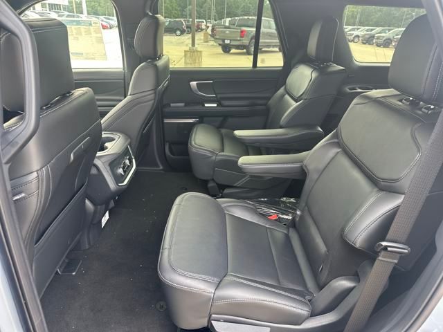 2025 Ford Expedition Platinum photo 24