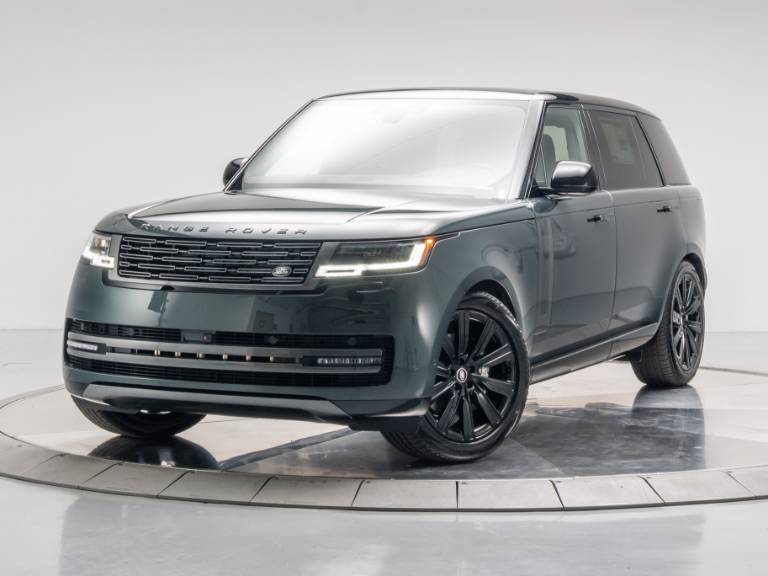 2025 Land Rover Range Rover P400 SE 7 Seat