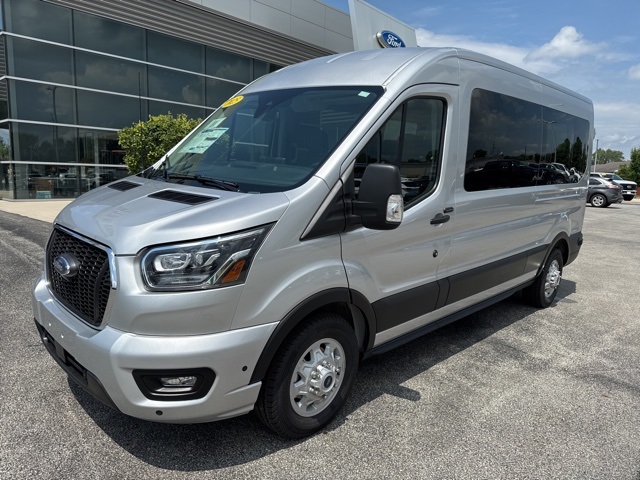 2025 Ford Transit Passenger XLT photo 20
