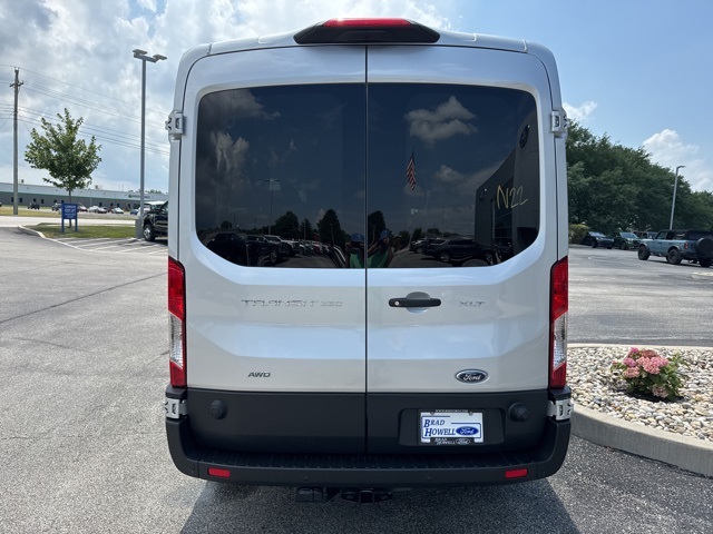 2025 Ford Transit Passenger XLT photo 4