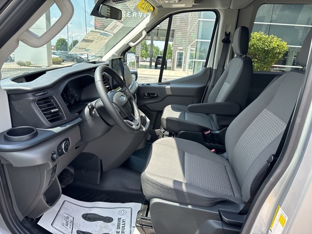 2025 Ford Transit Passenger XLT photo 14