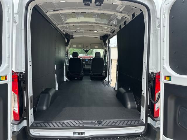 2025 Ford Transit Cargo Van photo 21