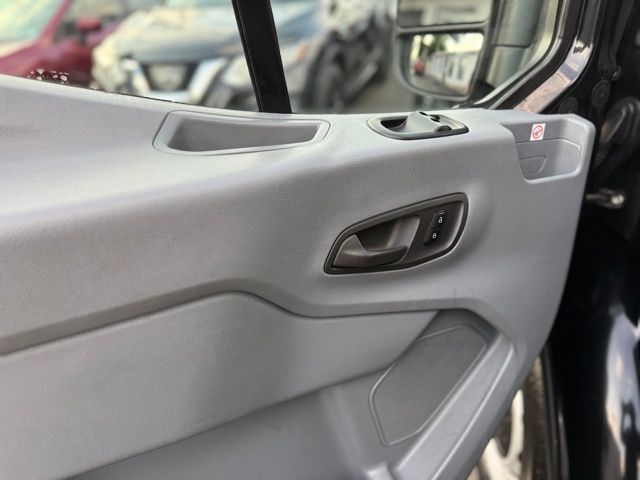 2019 Ford Transit photo 12