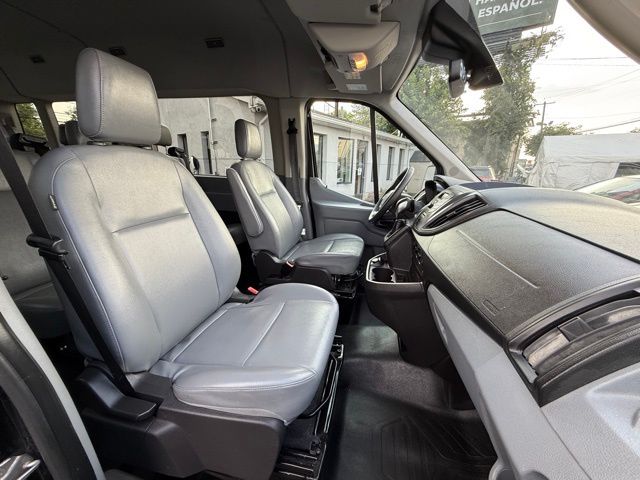 2019 Ford Transit photo 17