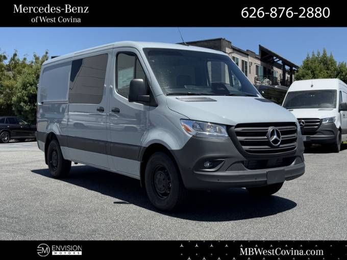 2025 Mercedes-Benz Sprinter Crew Van Crew 144 WB