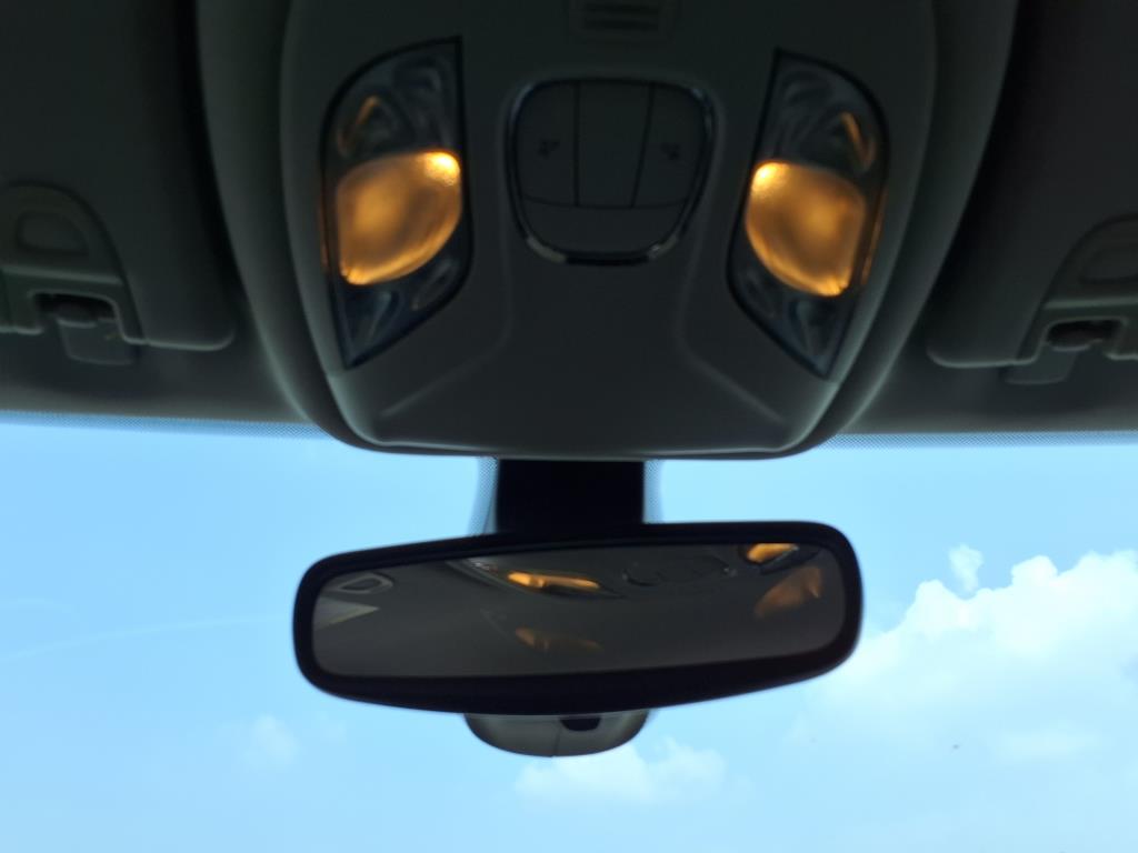 2018 Jeep Compass Sport photo 13