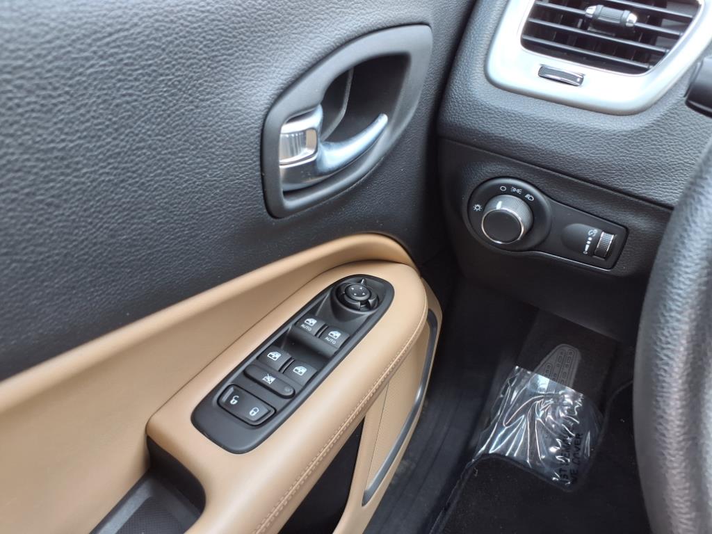2018 Jeep Compass Sport photo 17