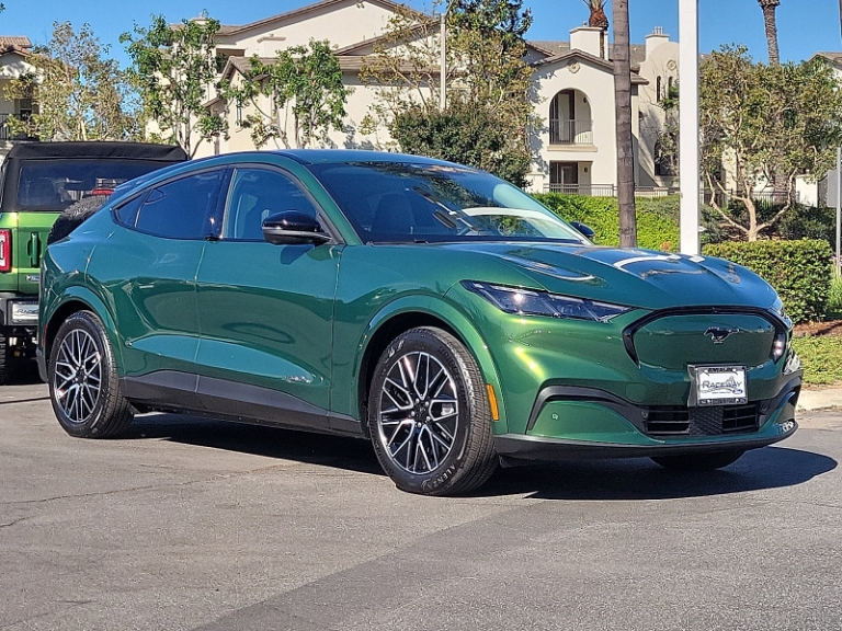 2025 Ford Mustang Mach-E Premium