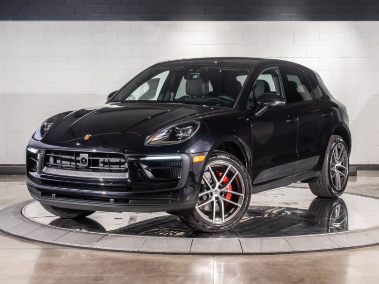 2025 Porsche Macan S S