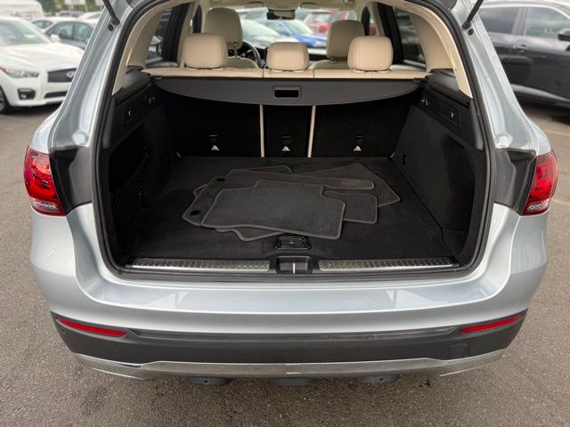 2022 Mercedes Benz GLC 300 4MATIC photo 6