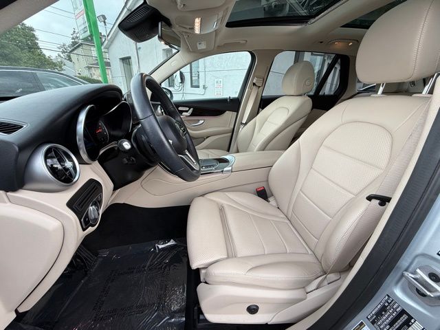 2022 Mercedes Benz GLC 300 4MATIC photo 14