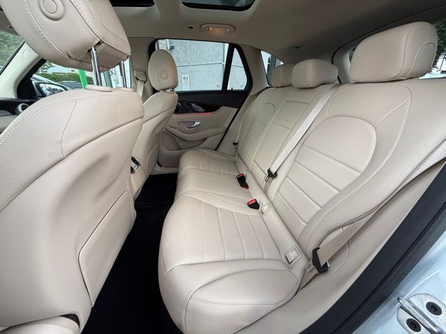 2022 Mercedes Benz GLC 300 4MATIC photo 17