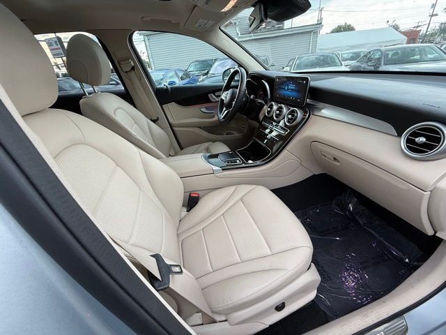 2022 Mercedes Benz GLC 300 4MATIC photo 22