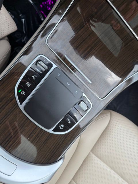 2022 Mercedes Benz GLC 300 4MATIC photo 25