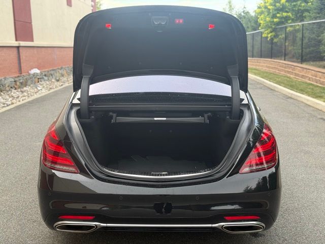 2020 Mercedes Benz S 560 photo 6