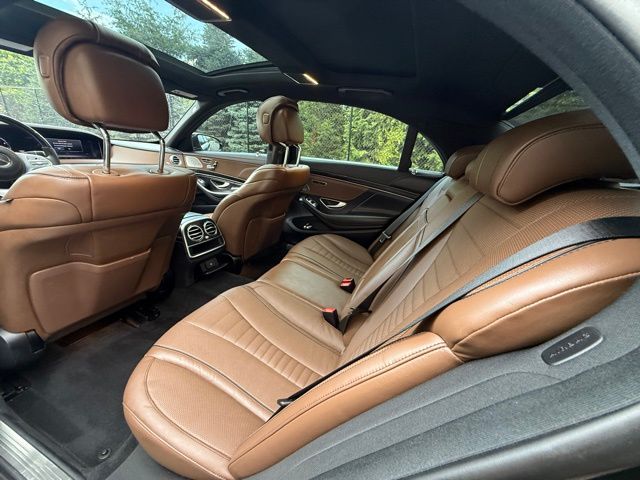 2020 Mercedes Benz S 560 photo 16