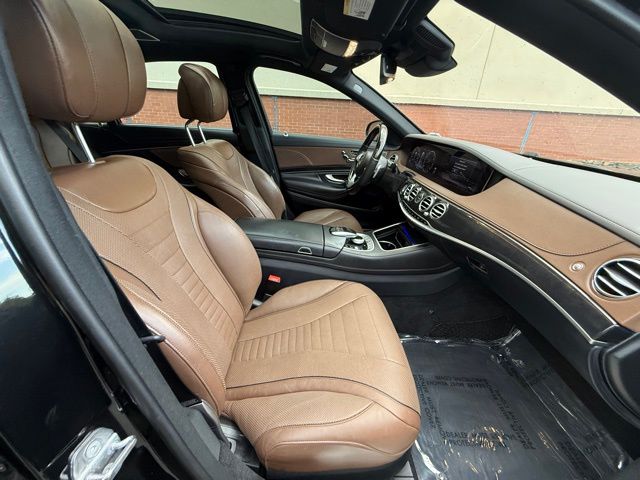 2020 Mercedes Benz S 560 photo 22