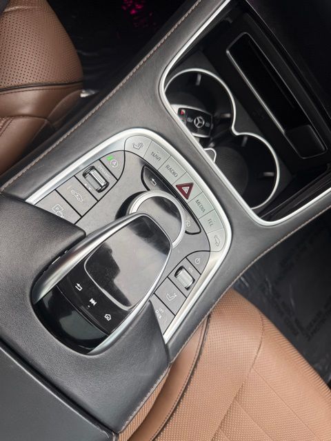 2020 Mercedes Benz S 560 photo 25