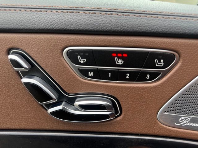2020 Mercedes Benz S 560 photo 35