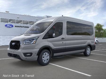 2025 Ford Transit Passenger Wagon XLT