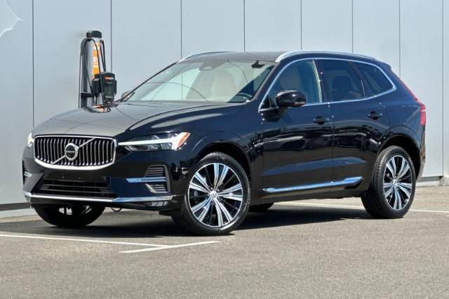 2022 Volvo XC60 B5 Inscription