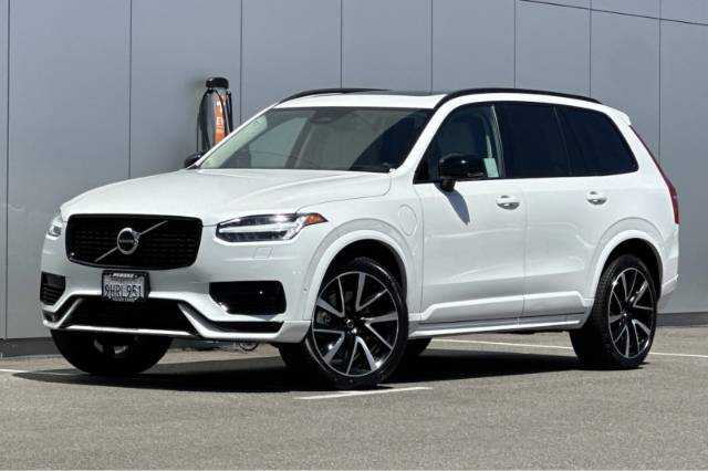 2023 Volvo XC90 Recharge Plug-In Hybrid Ultimate